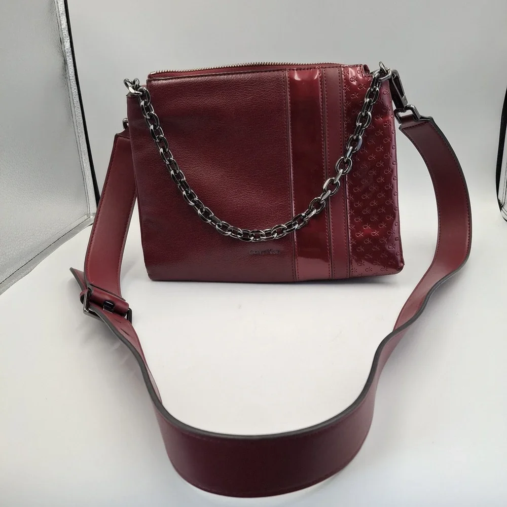 Calvin‎ Klein Crossbody Bag Burgundy Wine Mixed Media Embossed CK Logo Chain